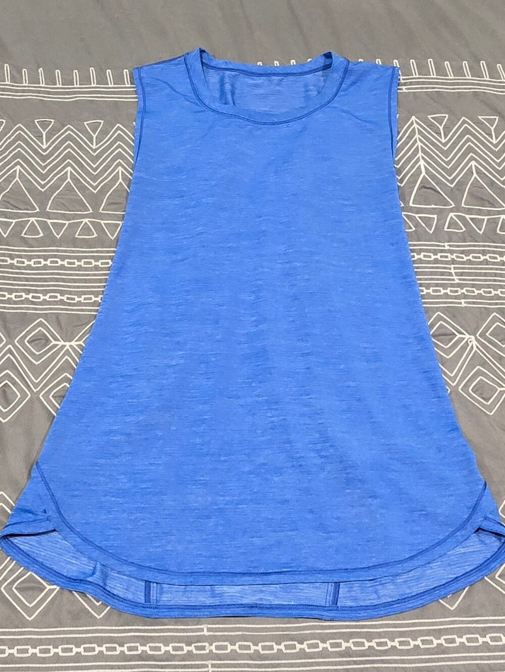 Lululemon In A Cinch Tank In Blue Size 4